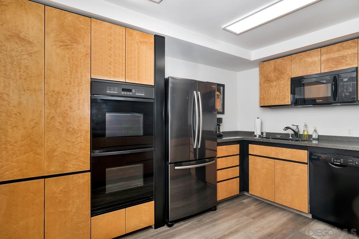 Detail Gallery Image 10 of 27 For 100  Coast  304, La Jolla,  CA 92037 - 2 Beds | 2 Baths