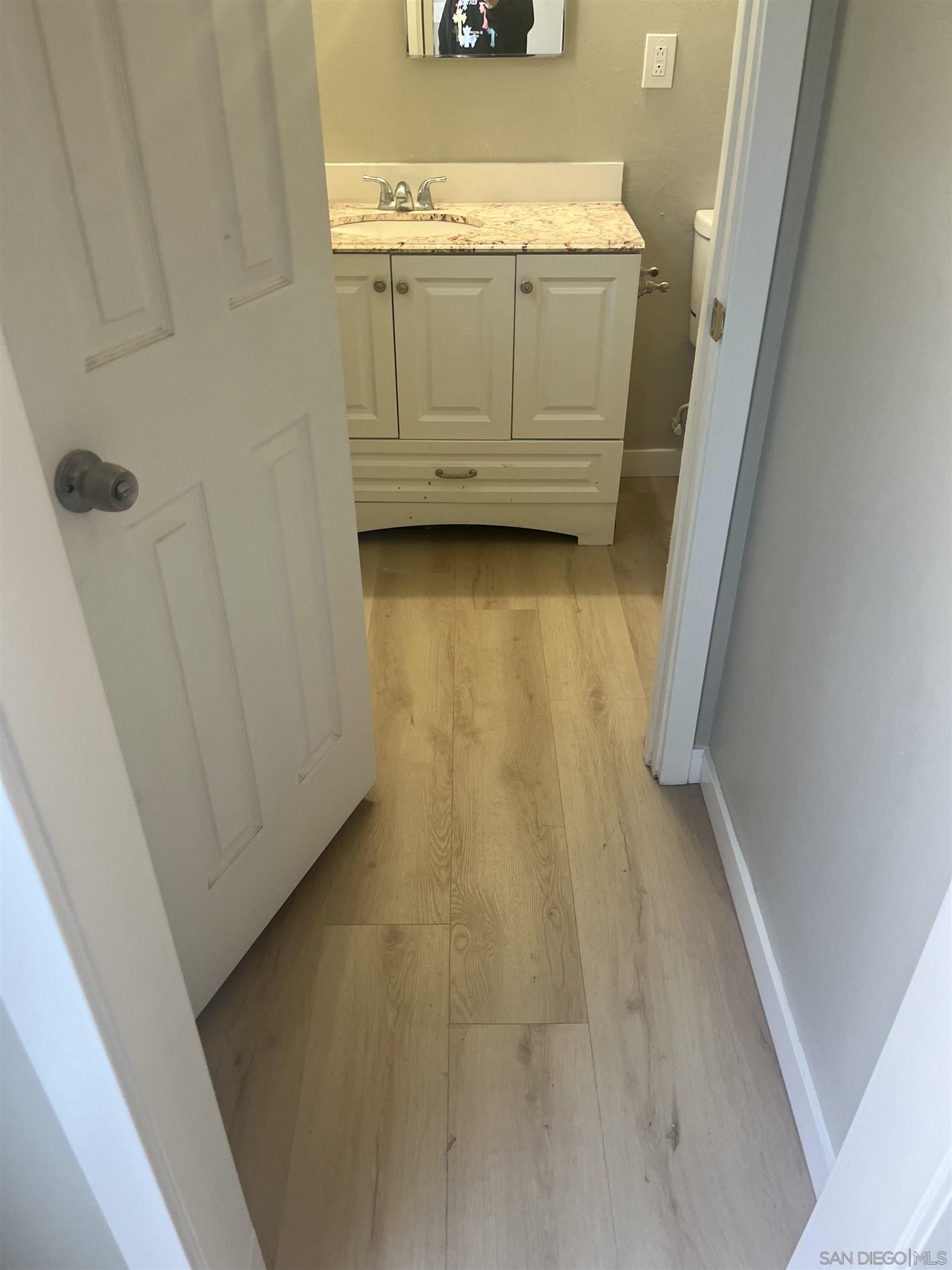 Detail Gallery Image 10 of 16 For 135  Cook St Unit#3  3, Redlands,  CA 92374 - 2 Beds | 1/1 Baths