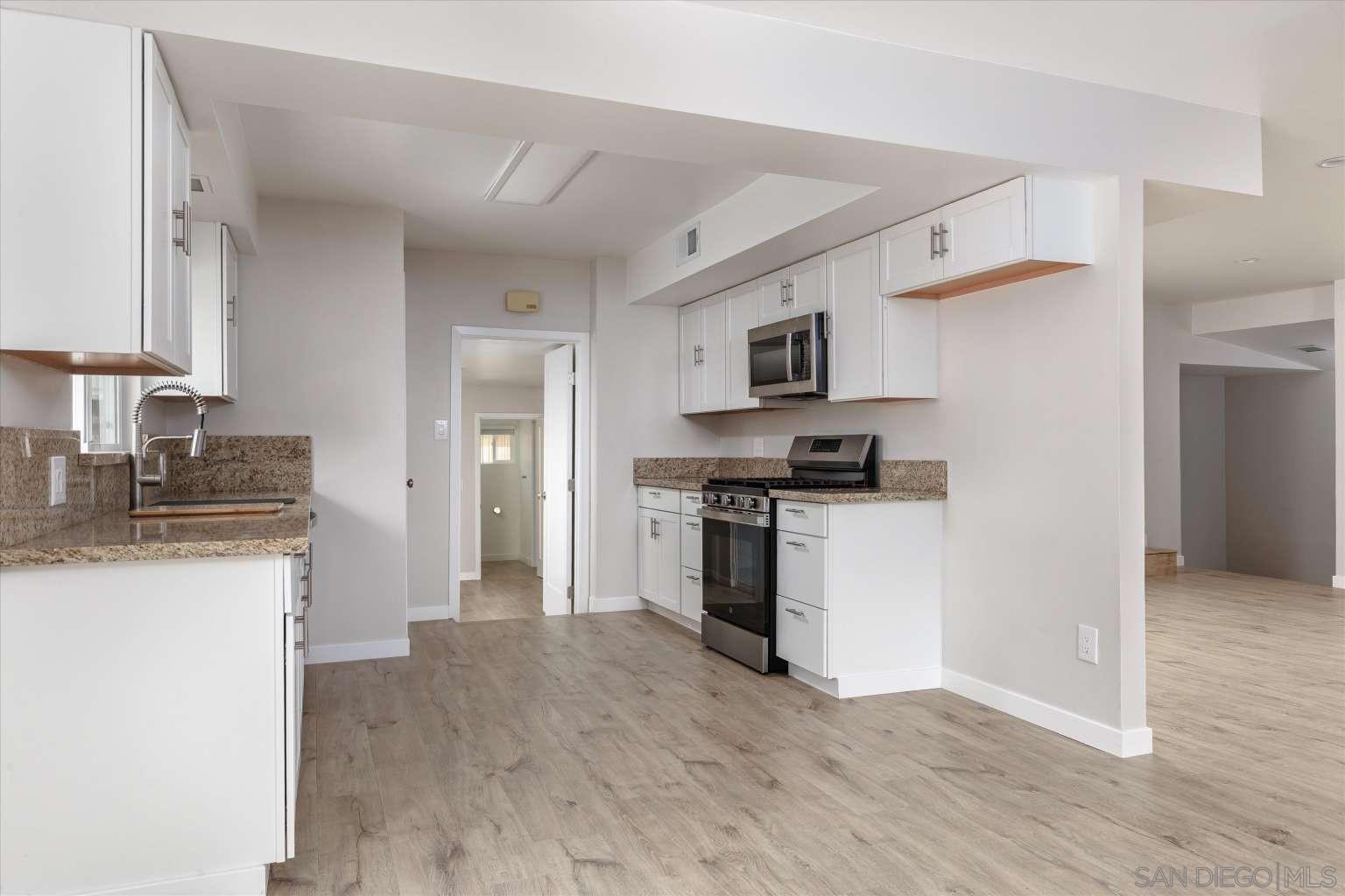 Detail Gallery Image 11 of 27 For 4345  Cayucos Ave, Atascadero,  CA 93422 - 4 Beds | 3 Baths