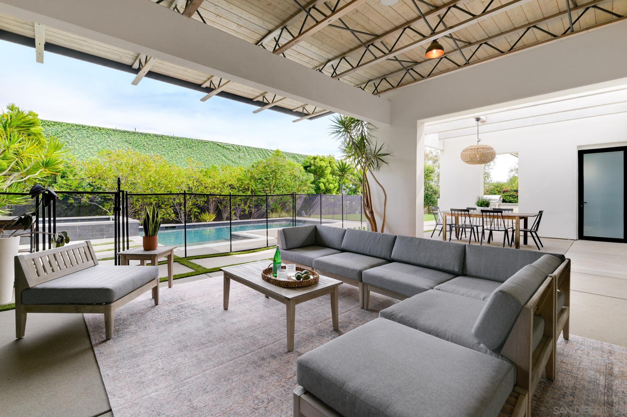 Detail Gallery Image 41 of 43 For 121  Avenida Esperanza, Encinitas,  CA 92024 - 5 Beds | 4/2 Baths