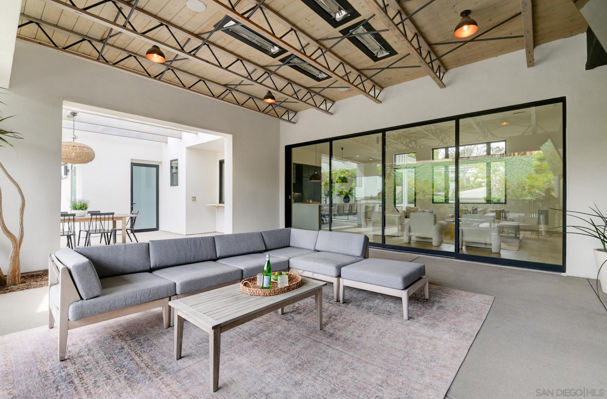 Detail Gallery Image 42 of 43 For 121  Avenida Esperanza, Encinitas,  CA 92024 - 5 Beds | 4/2 Baths