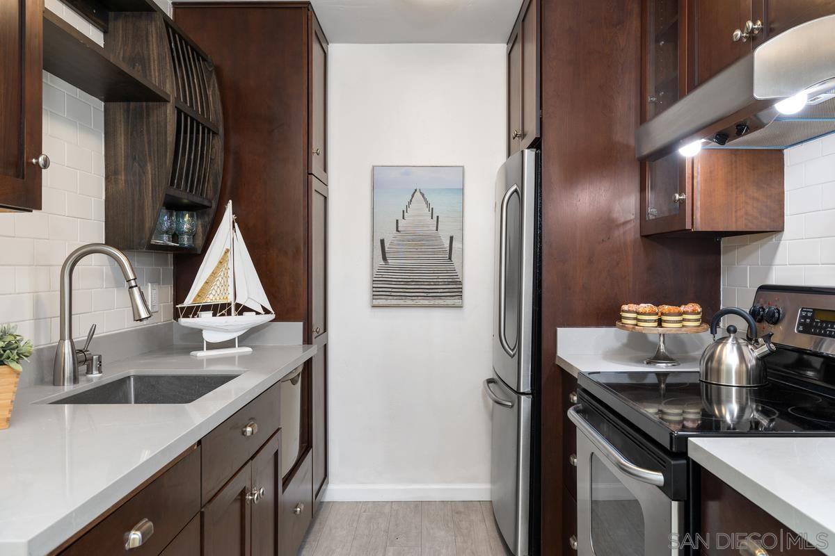 Detail Gallery Image 15 of 29 For 6333  La Jolla Blvd  #265,  La Jolla,  CA 92037 - 1 Beds | 1 Baths