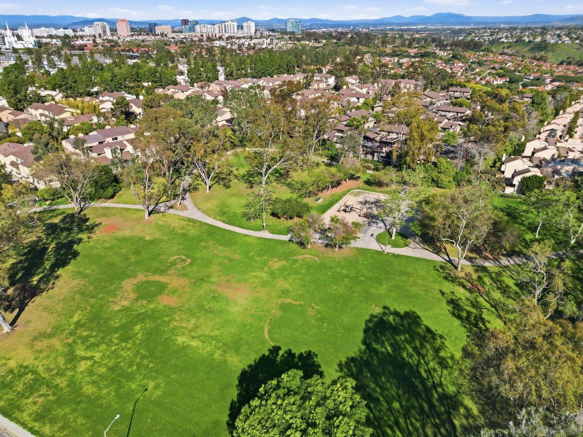 Detail Gallery Image 27 of 28 For 3311  Caminito Eastbluff  #183,  La Jolla,  CA 92037 - 3 Beds | 2/1 Baths