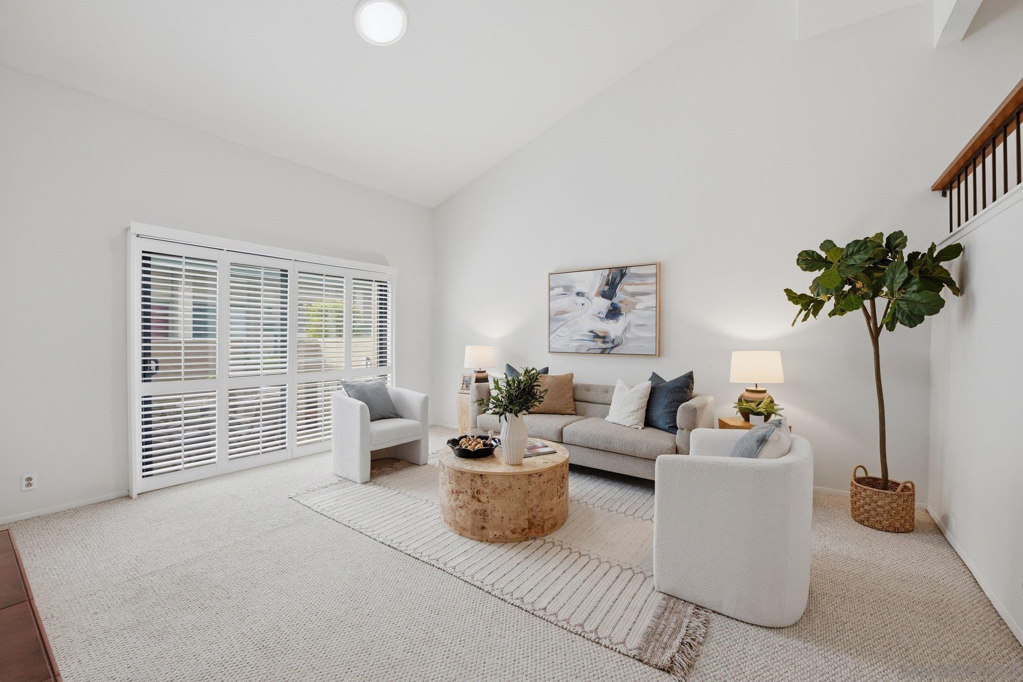 Detail Gallery Image 5 of 28 For 3311  Caminito Eastbluff  #183,  La Jolla,  CA 92037 - 3 Beds | 2/1 Baths