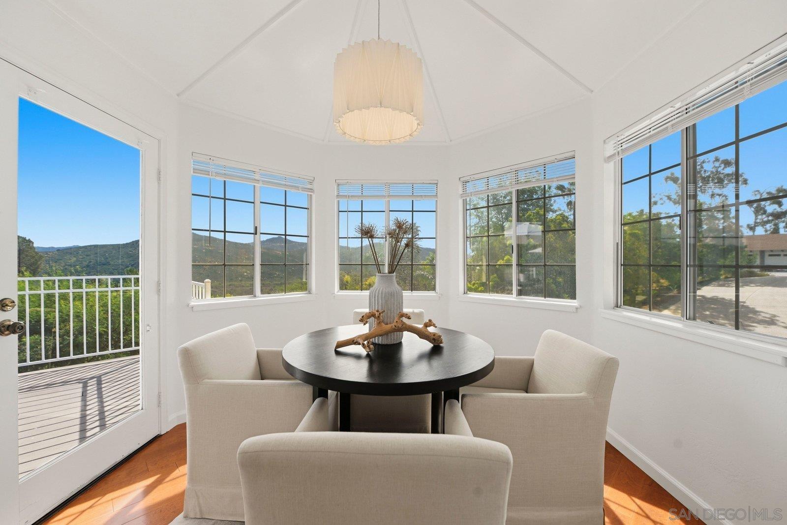 Detail Gallery Image 17 of 56 For 3132  Don Rolando, Escondido,  CA 92025 - 4 Beds | 3/1 Baths