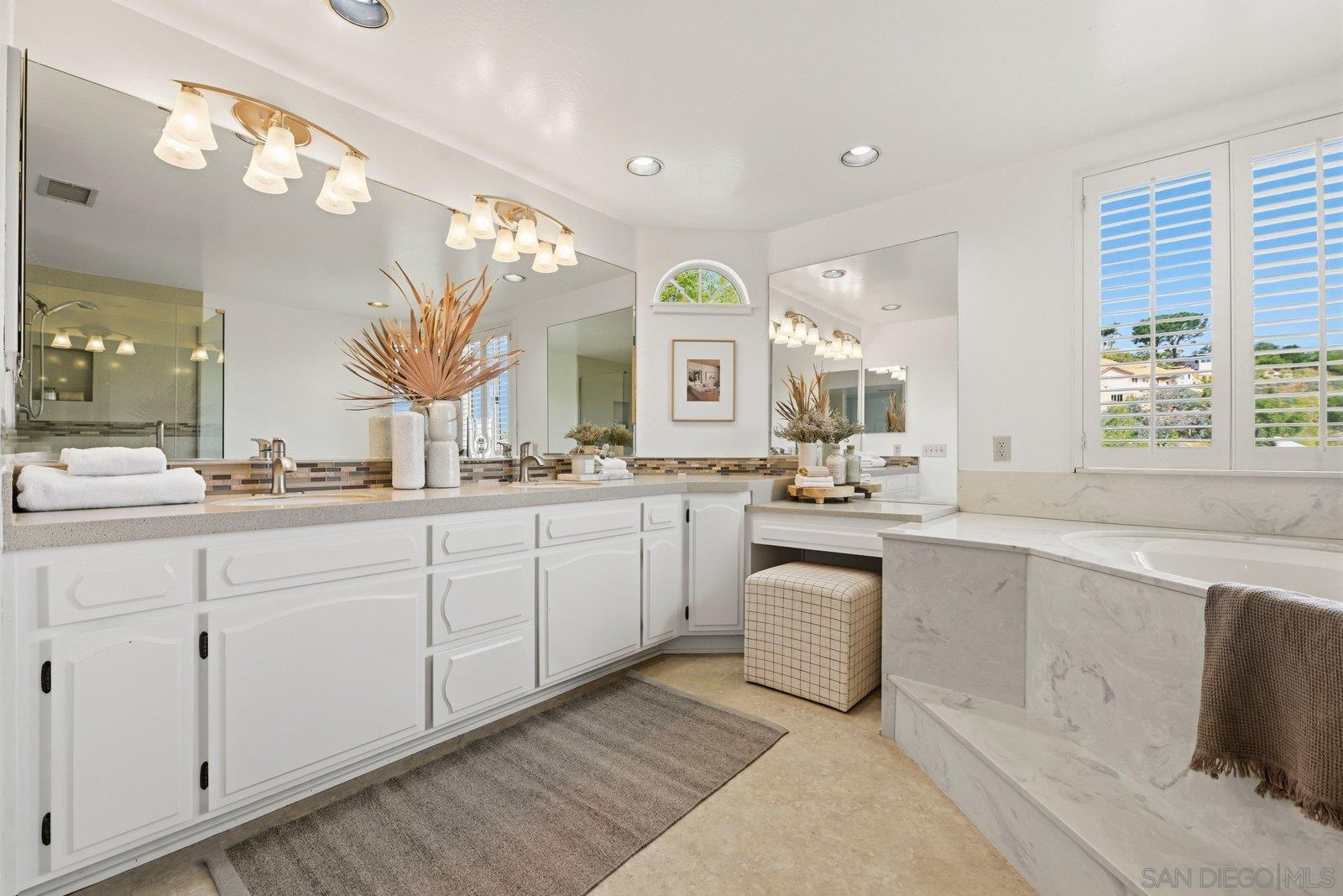 Detail Gallery Image 23 of 56 For 3132  Don Rolando, Escondido,  CA 92025 - 4 Beds | 3/1 Baths