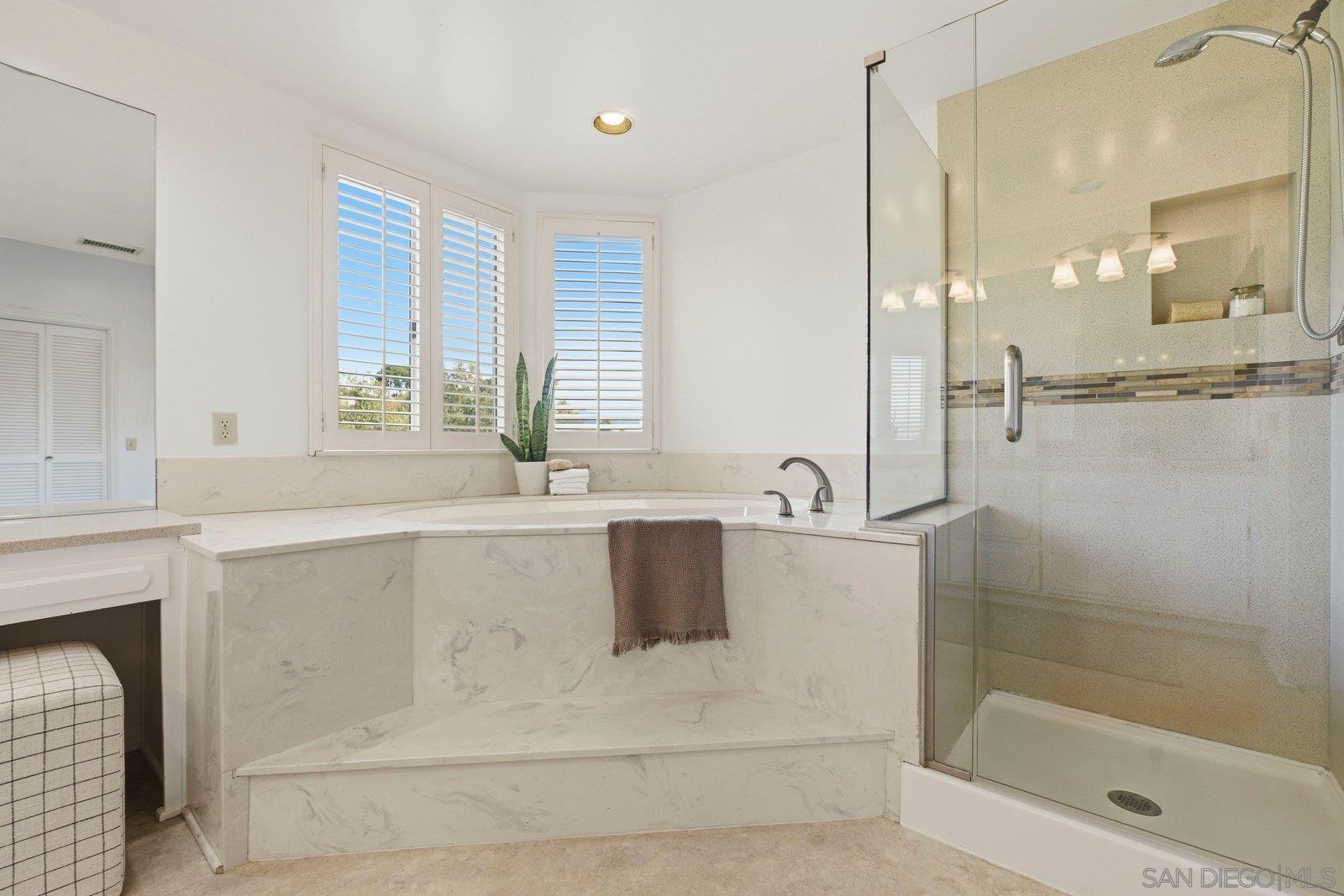 Detail Gallery Image 24 of 56 For 3132  Don Rolando, Escondido,  CA 92025 - 4 Beds | 3/1 Baths