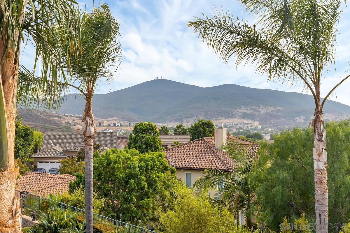 Detail Gallery Image 19 of 22 For 15374  Falcon Crest Ct, San Diego,  CA 92127 - 5 Beds | 4/1 Baths