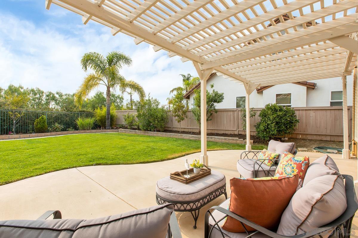 Detail Gallery Image 21 of 22 For 15374  Falcon Crest Ct, San Diego,  CA 92127 - 5 Beds | 4/1 Baths