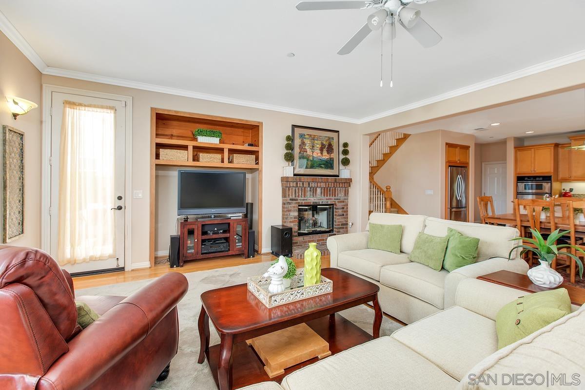 Detail Gallery Image 8 of 22 For 15374  Falcon Crest Ct, San Diego,  CA 92127 - 5 Beds | 4/1 Baths