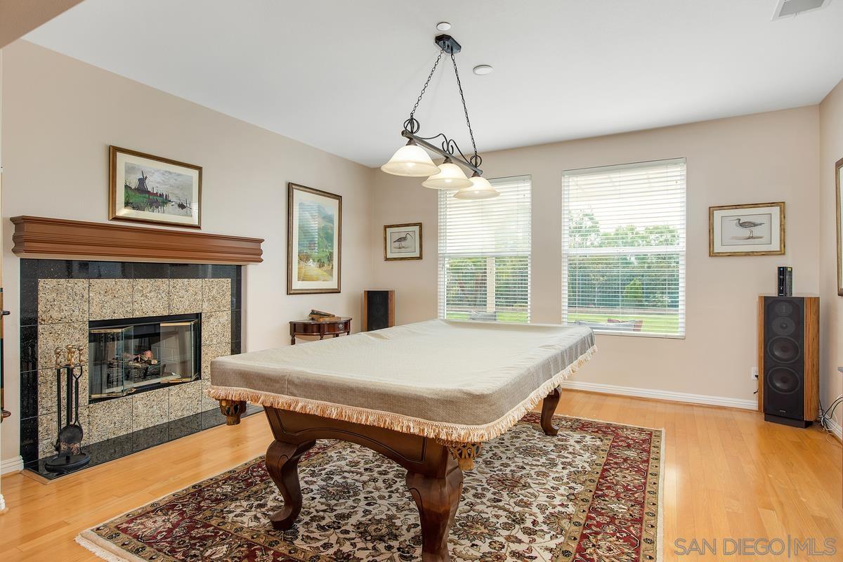 Detail Gallery Image 9 of 22 For 15374  Falcon Crest Ct, San Diego,  CA 92127 - 5 Beds | 4/1 Baths