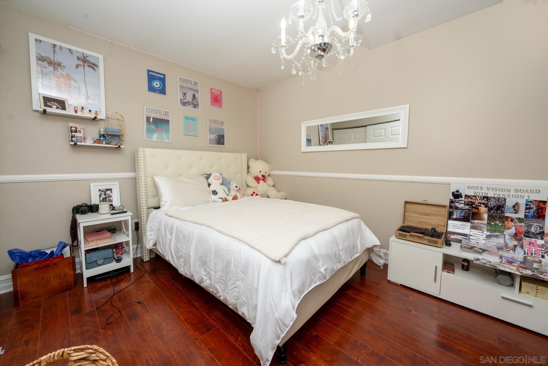 Detail Gallery Image 20 of 37 For 18097  Valladares Dr, San Diego,  CA 92127 - 4 Beds | 2 Baths