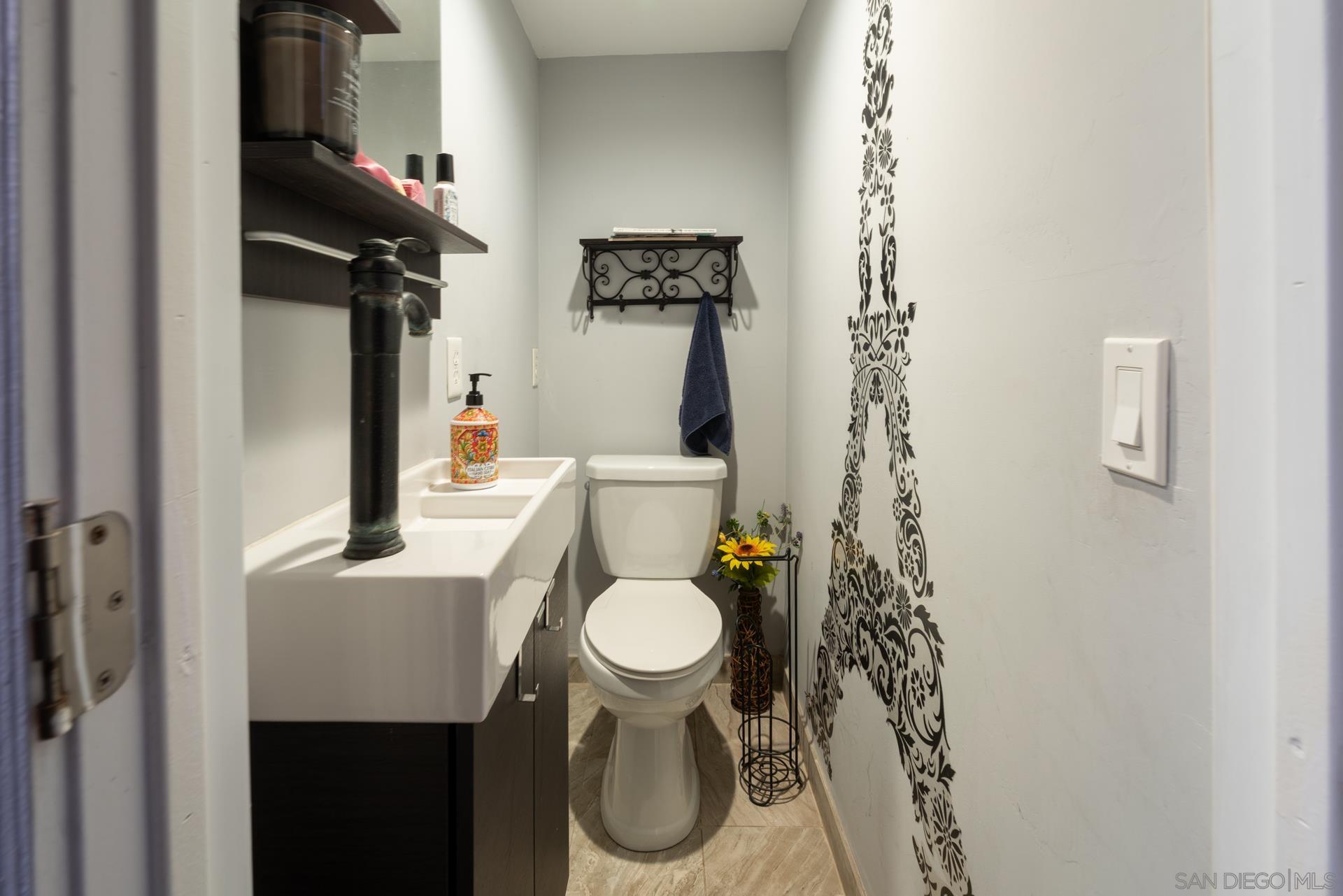 Detail Gallery Image 25 of 37 For 18097  Valladares Dr, San Diego,  CA 92127 - 4 Beds | 2 Baths