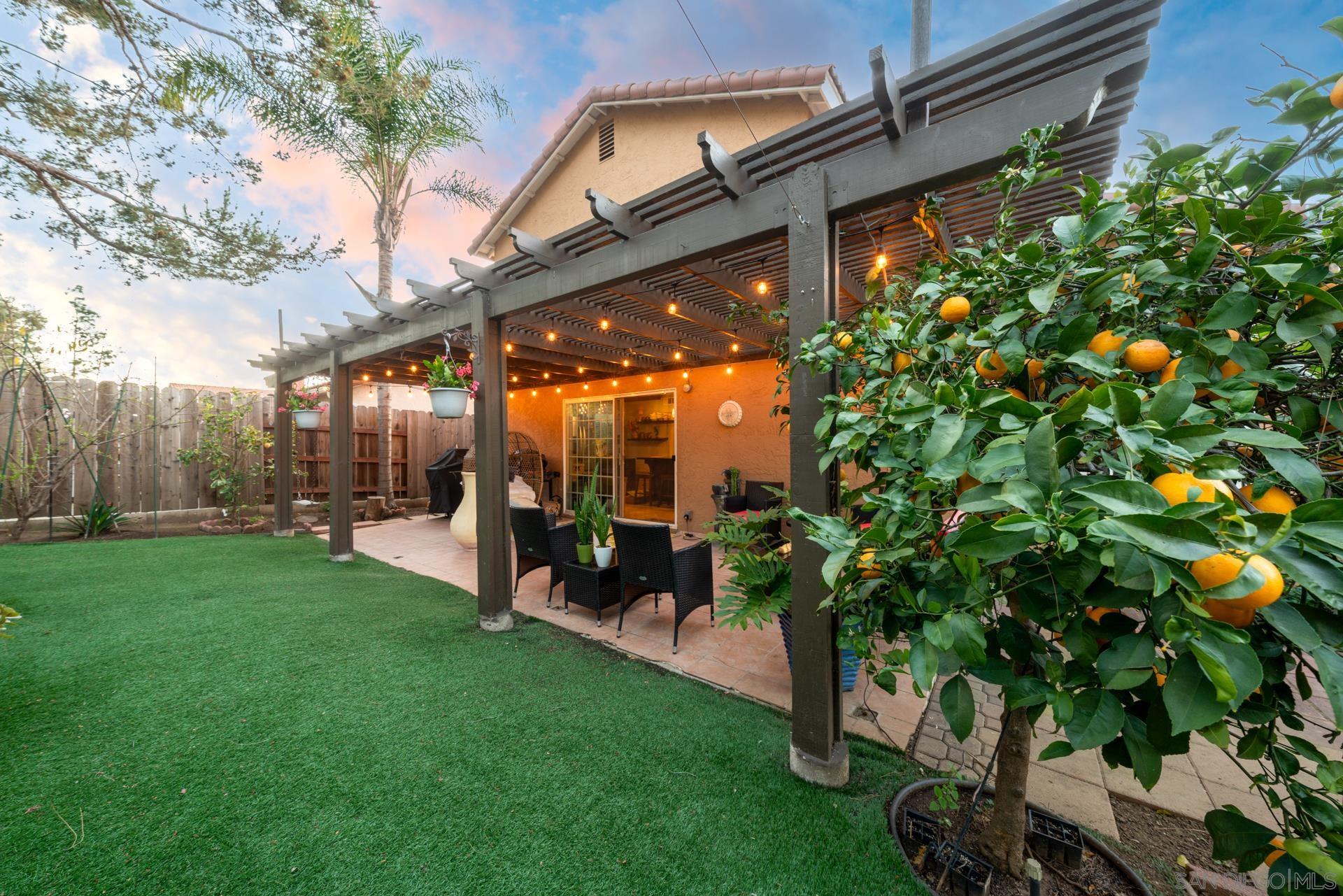 Detail Gallery Image 28 of 37 For 18097  Valladares Dr, San Diego,  CA 92127 - 4 Beds | 2 Baths