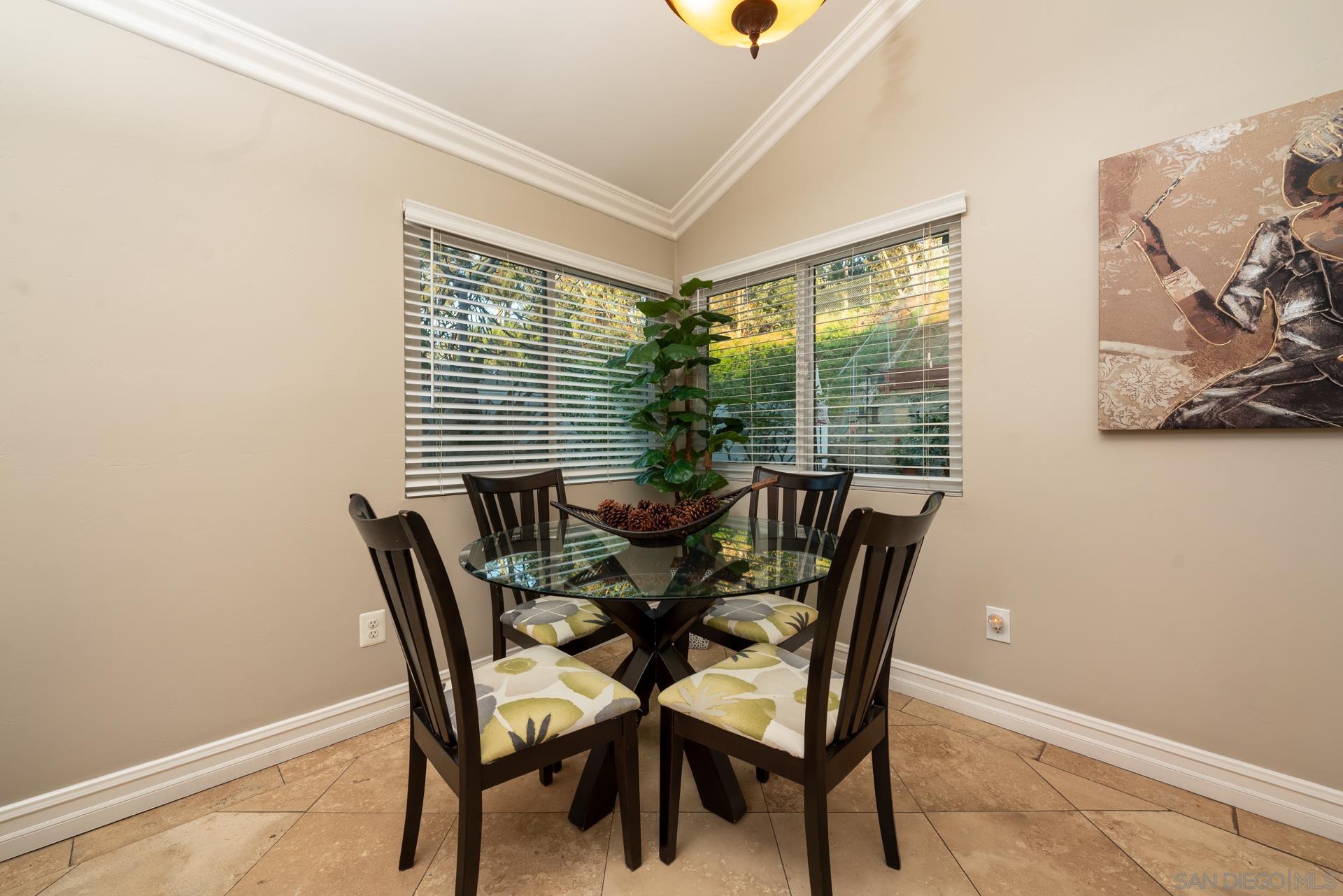 Detail Gallery Image 8 of 37 For 18097  Valladares Dr, San Diego,  CA 92127 - 4 Beds | 2 Baths