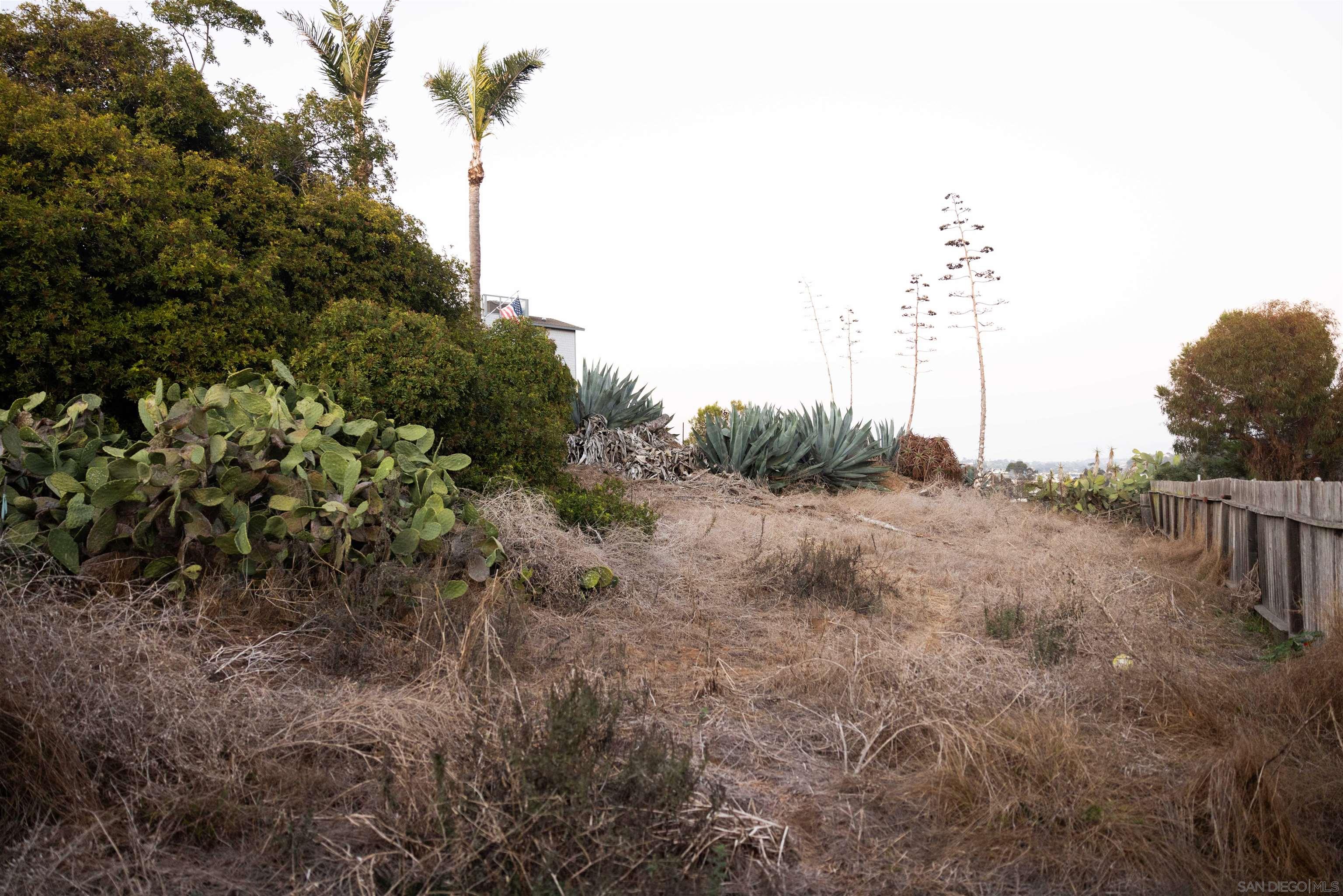 Detail Gallery Image 23 of 25 For , Oceanside,  CA 92054 - – Beds | – Baths