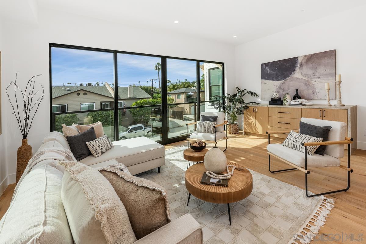 Detail Gallery Image 16 of 41 For 4813  Academy, San Diego,  CA 92109 - 3 Beds | 3/1 Baths