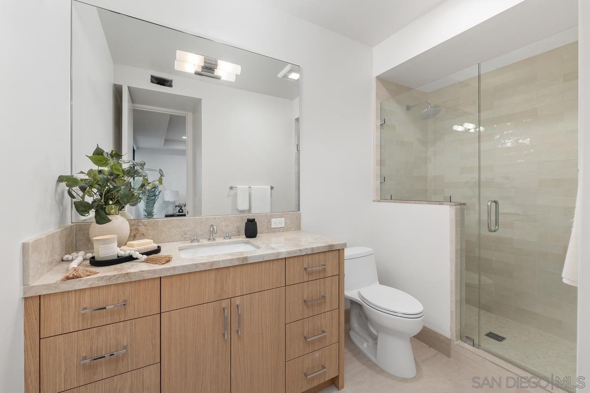 Detail Gallery Image 36 of 41 For 4813  Academy, San Diego,  CA 92109 - 3 Beds | 3/1 Baths