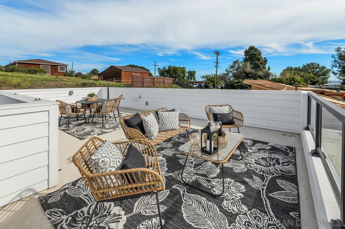 Detail Gallery Image 38 of 41 For 4813  Academy, San Diego,  CA 92109 - 3 Beds | 3/1 Baths