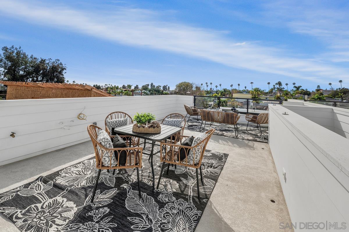 Detail Gallery Image 39 of 41 For 4813  Academy, San Diego,  CA 92109 - 3 Beds | 3/1 Baths