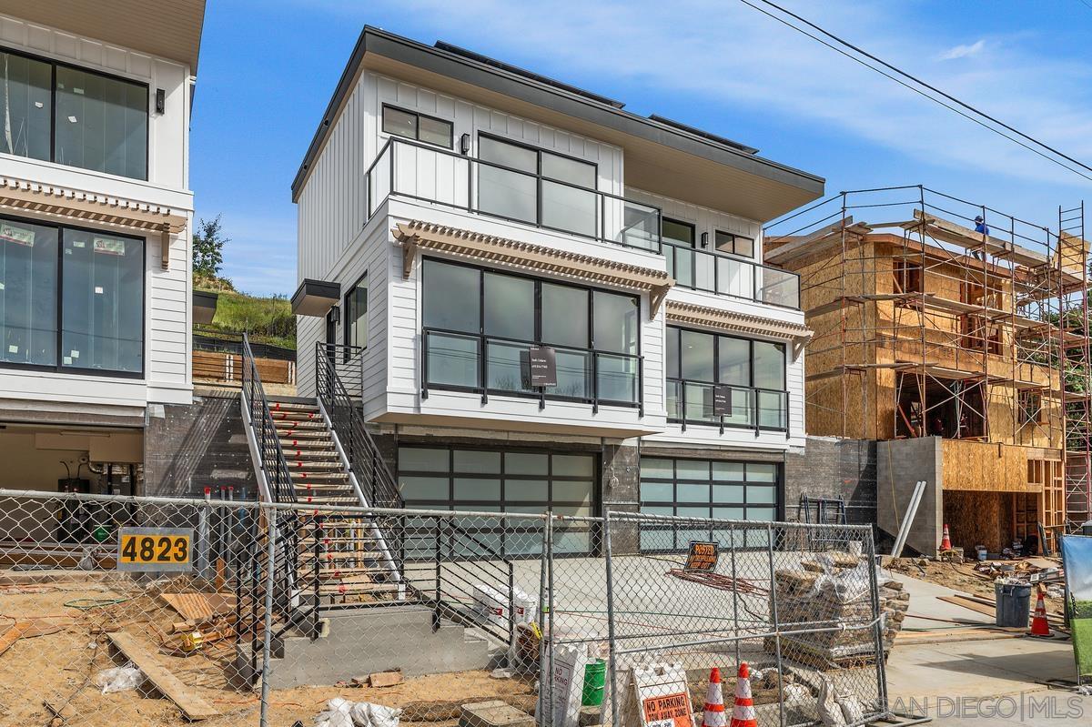 Detail Gallery Image 7 of 41 For 4813  Academy, San Diego,  CA 92109 - 3 Beds | 3/1 Baths