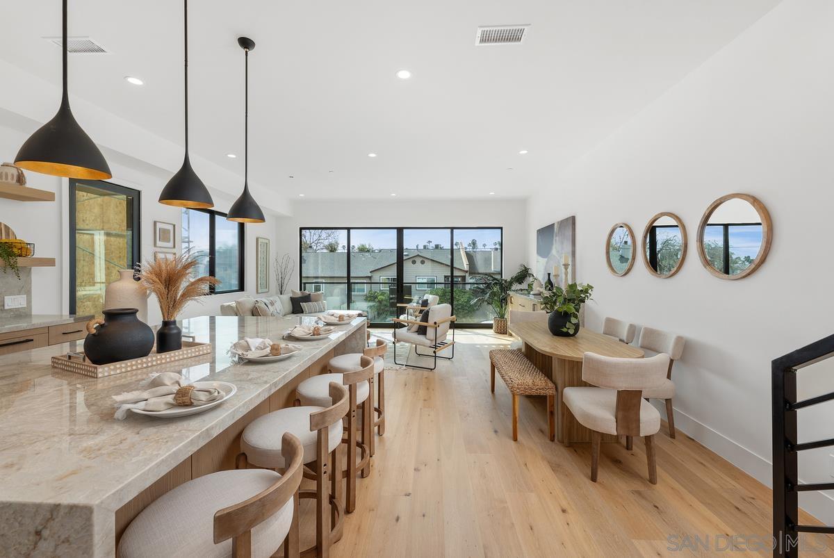 Detail Gallery Image 10 of 41 For 4813  Academy, San Diego,  CA 92109 - 3 Beds | 3/1 Baths