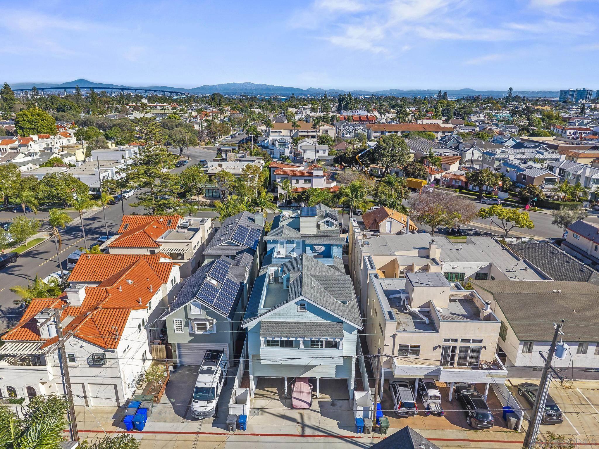 Detail Gallery Image 40 of 44 For 816  F, Coronado,  CA 92118 - 3 Beds | 2/1 Baths