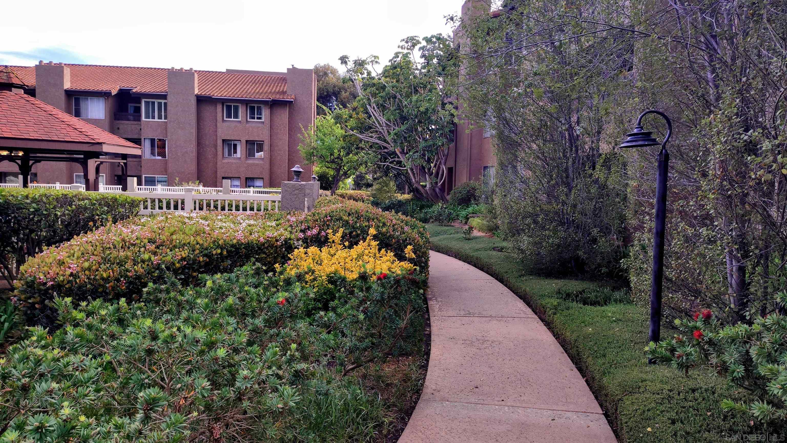 Detail Gallery Image 37 of 38 For 10225  Caminito Cuervo  #140,  San Diego,  CA 92108 - 2 Beds | 2 Baths