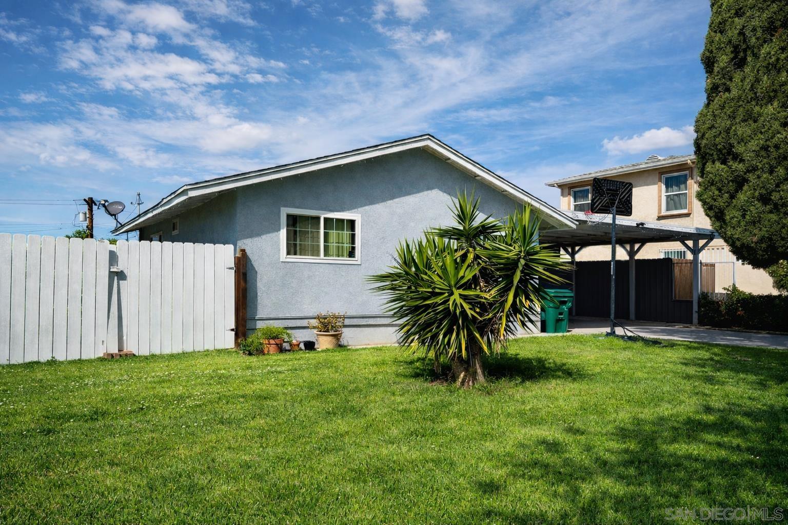 Front Image Thumbnail for SD260005422