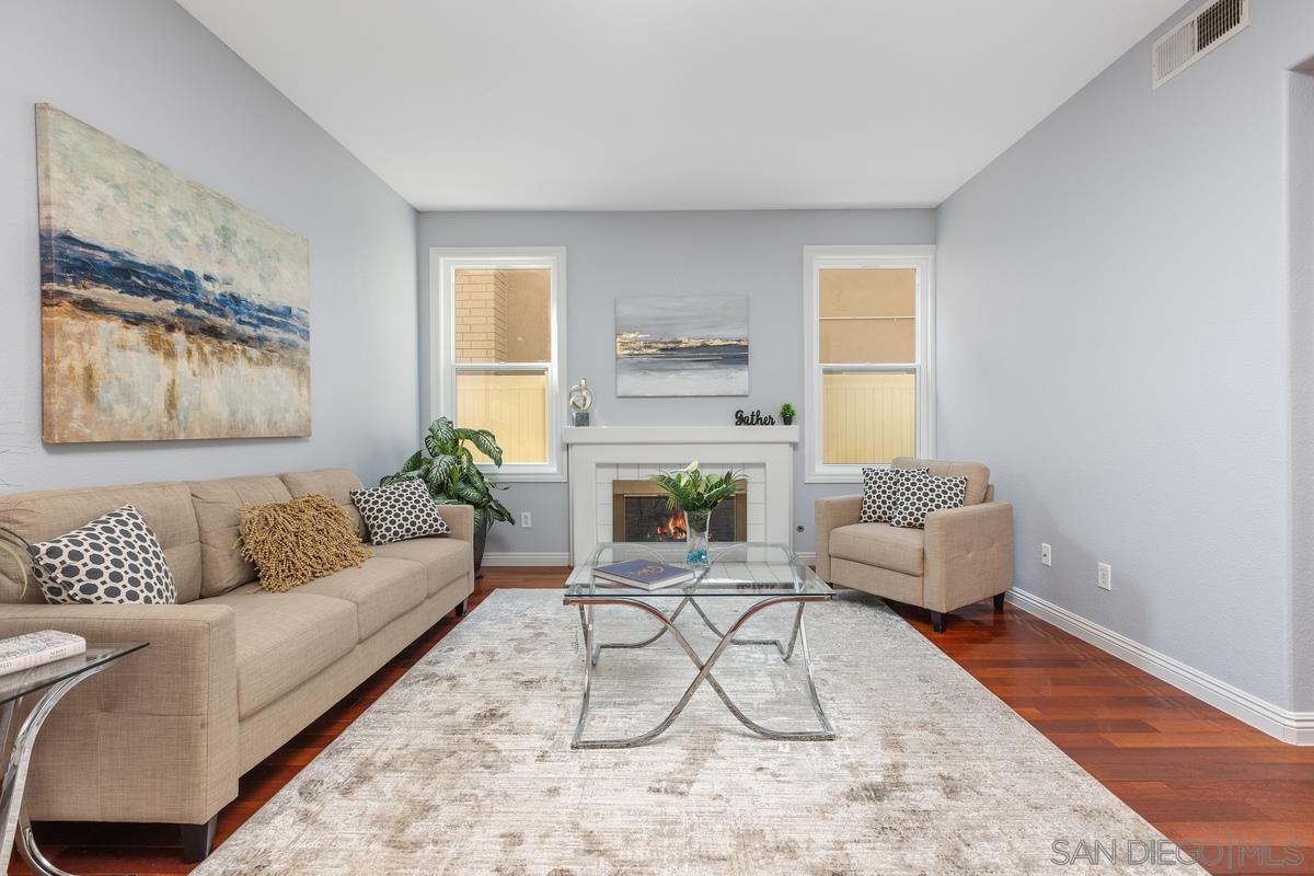 Detail Gallery Image 17 of 37 For 8893  Adobe Bluffs Dr, San Diego,  CA 92129 - 5 Beds | 3/1 Baths