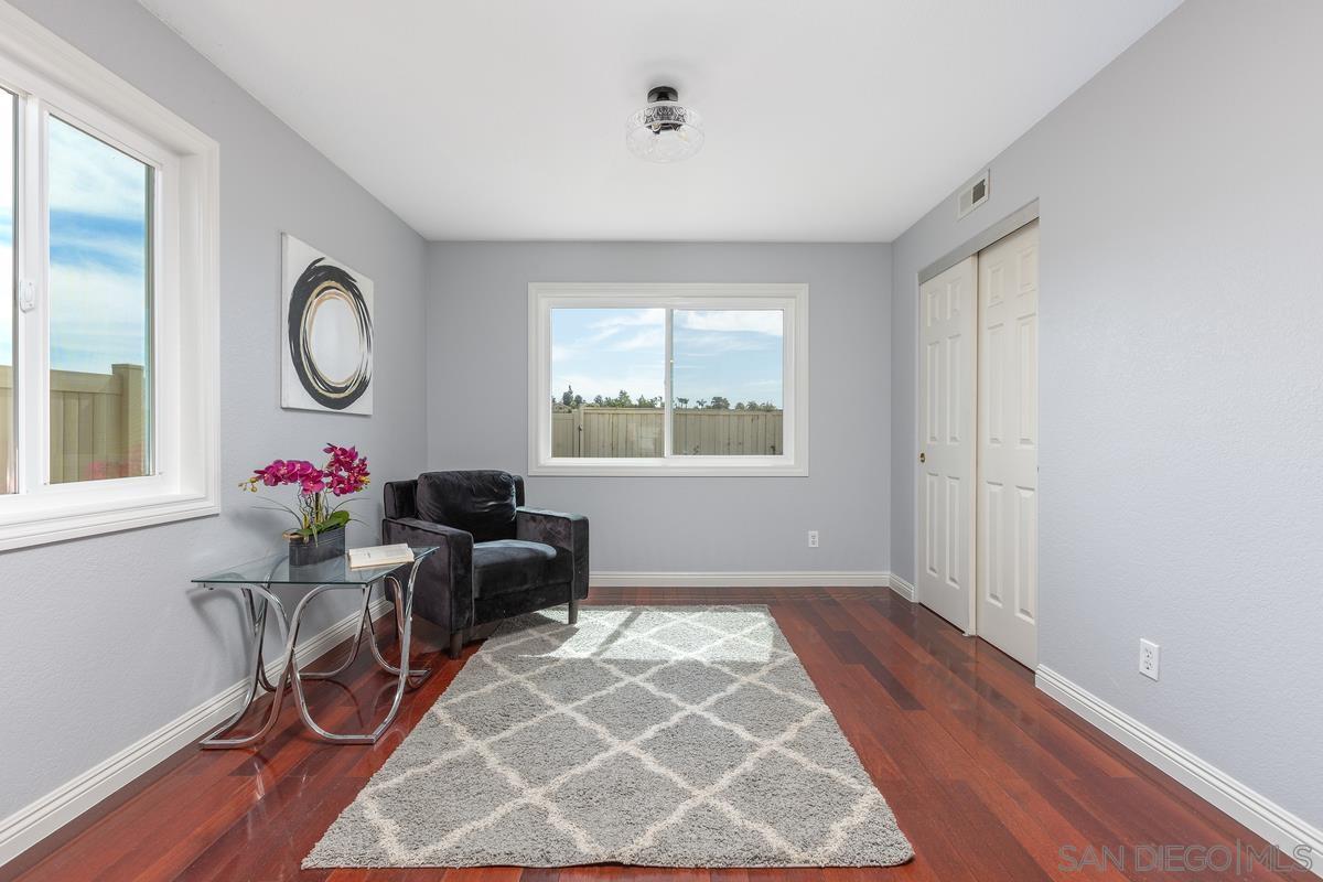 Detail Gallery Image 19 of 37 For 8893  Adobe Bluffs Dr, San Diego,  CA 92129 - 5 Beds | 3/1 Baths