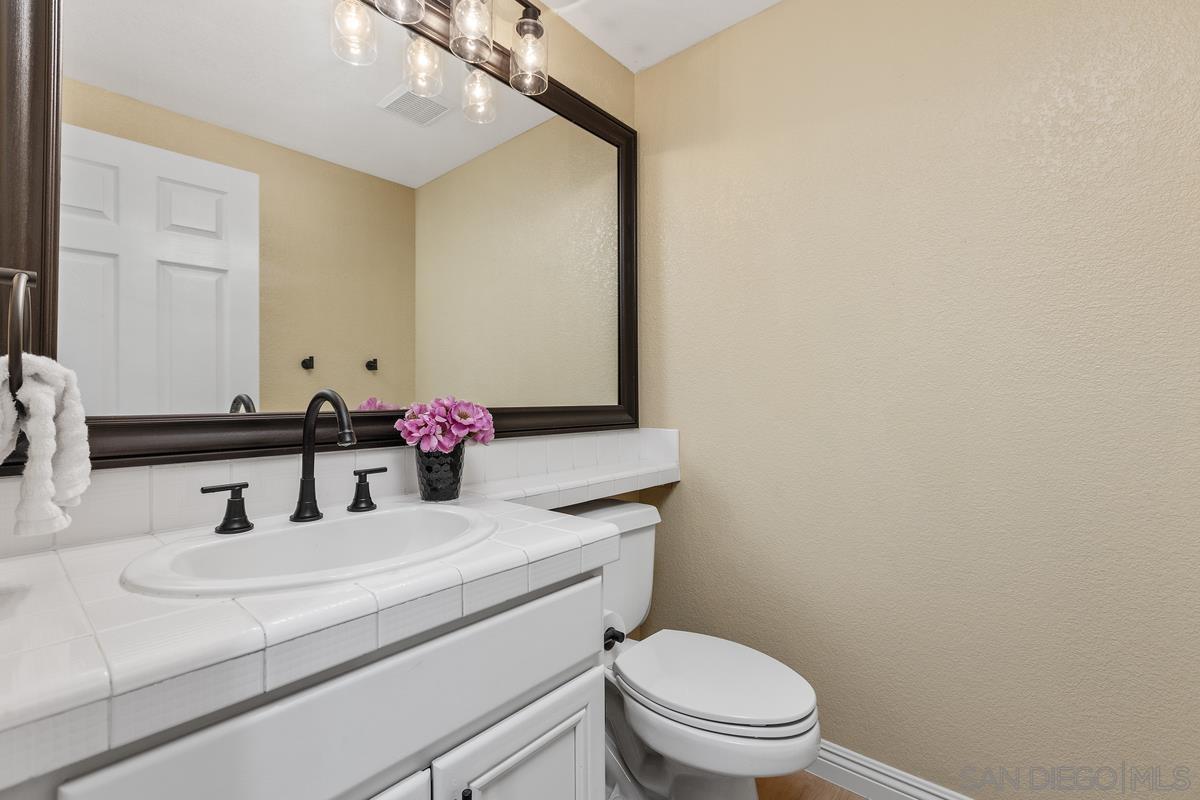 Detail Gallery Image 22 of 37 For 8893  Adobe Bluffs Dr, San Diego,  CA 92129 - 5 Beds | 3/1 Baths