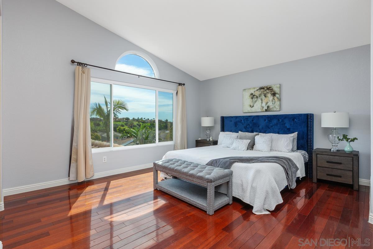 Detail Gallery Image 23 of 37 For 8893  Adobe Bluffs Dr, San Diego,  CA 92129 - 5 Beds | 3/1 Baths