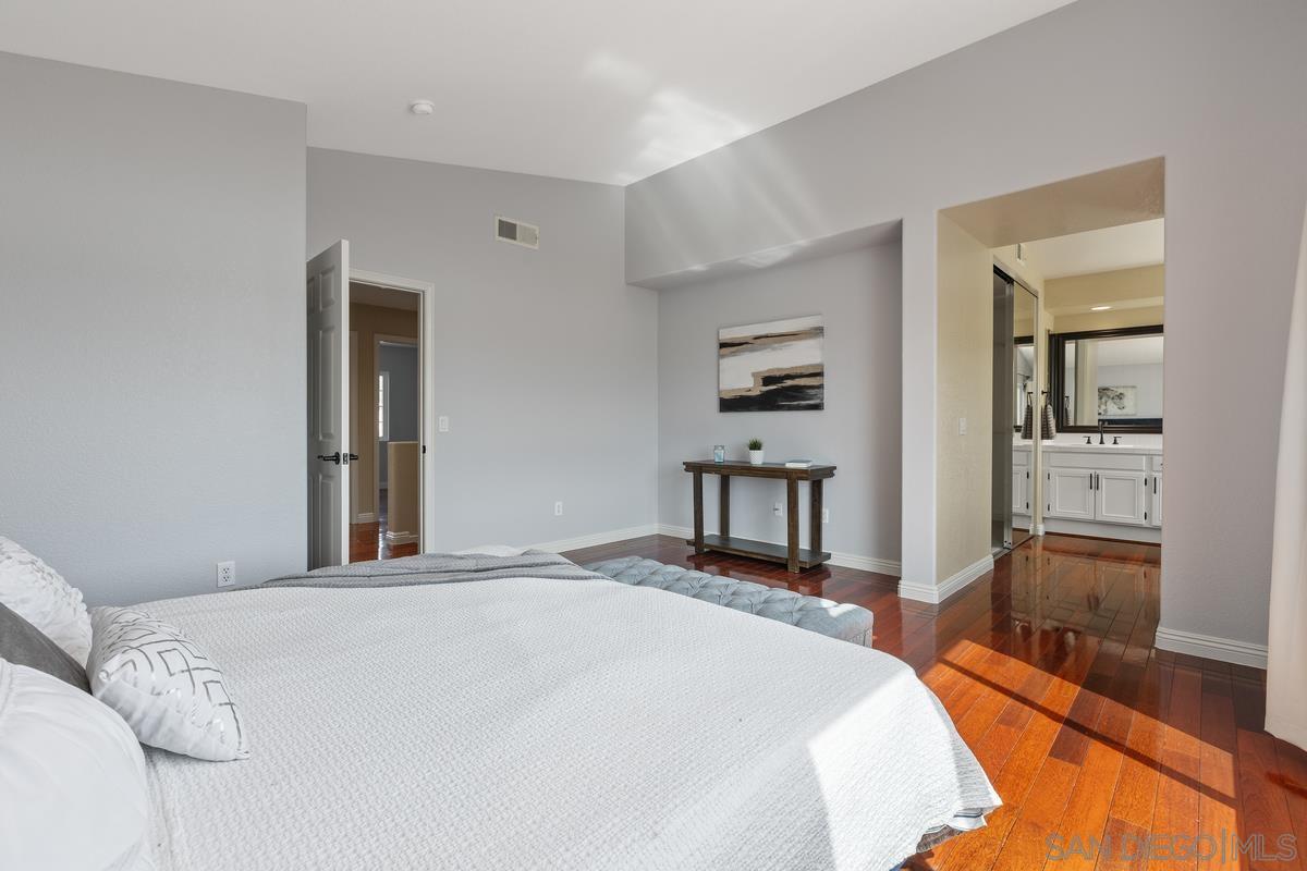 Detail Gallery Image 25 of 37 For 8893  Adobe Bluffs Dr, San Diego,  CA 92129 - 5 Beds | 3/1 Baths