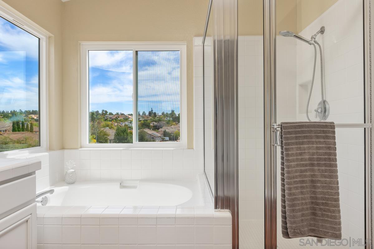 Detail Gallery Image 28 of 37 For 8893  Adobe Bluffs Dr, San Diego,  CA 92129 - 5 Beds | 3/1 Baths