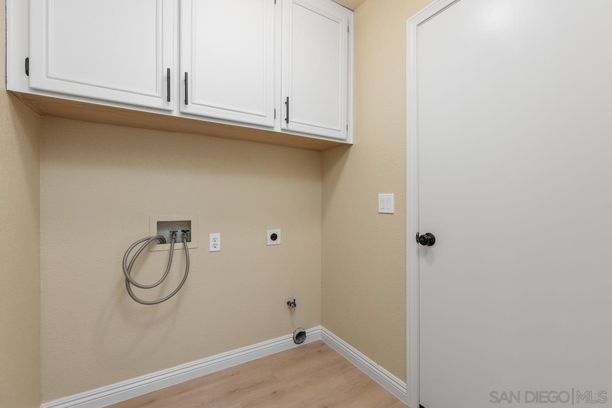 Detail Gallery Image 37 of 37 For 8893  Adobe Bluffs Dr, San Diego,  CA 92129 - 5 Beds | 3/1 Baths