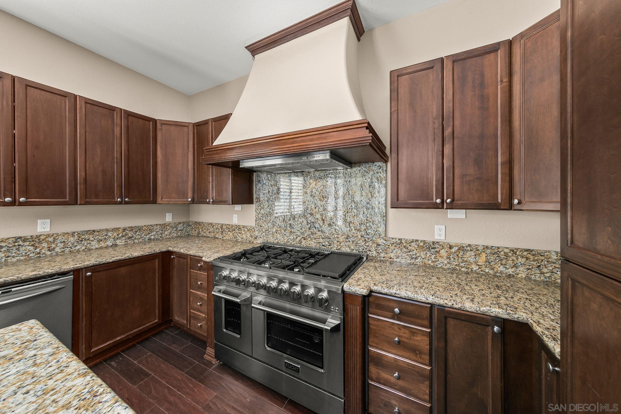 Detail Gallery Image 11 of 44 For 756  Agua Vista Dr., Chula Vista,  CA 91914 - 4 Beds | 3 Baths