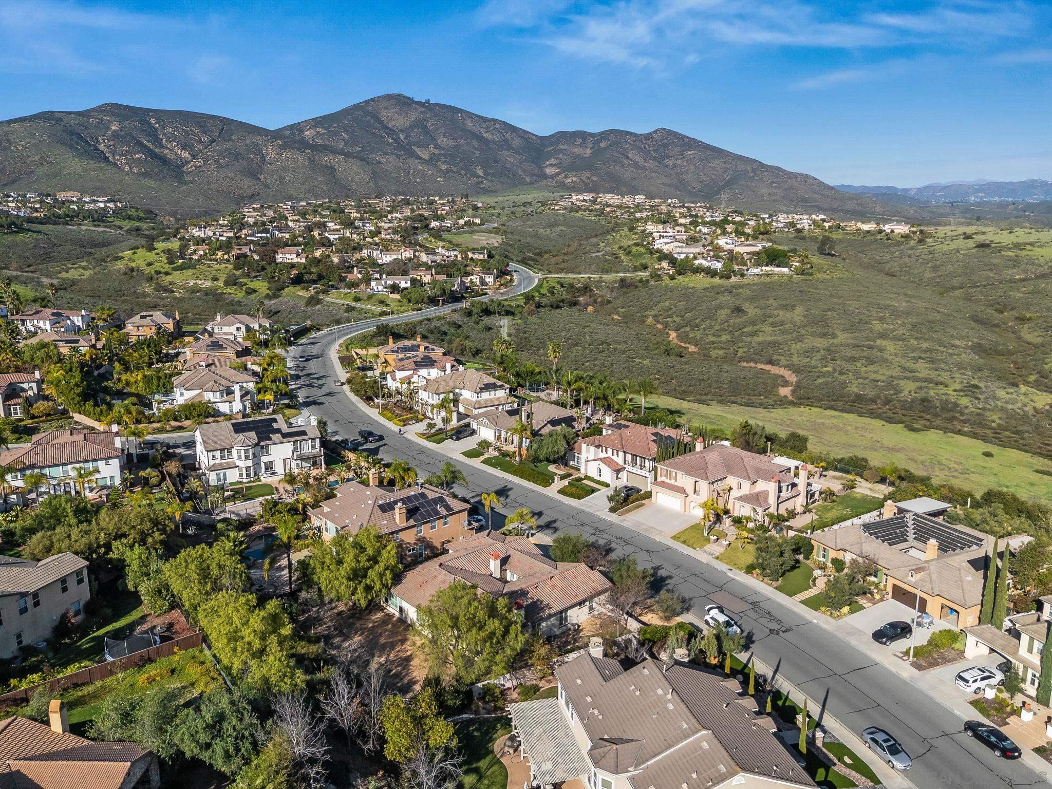 Detail Gallery Image 8 of 44 For 756  Agua Vista Dr., Chula Vista,  CA 91914 - 4 Beds | 3 Baths