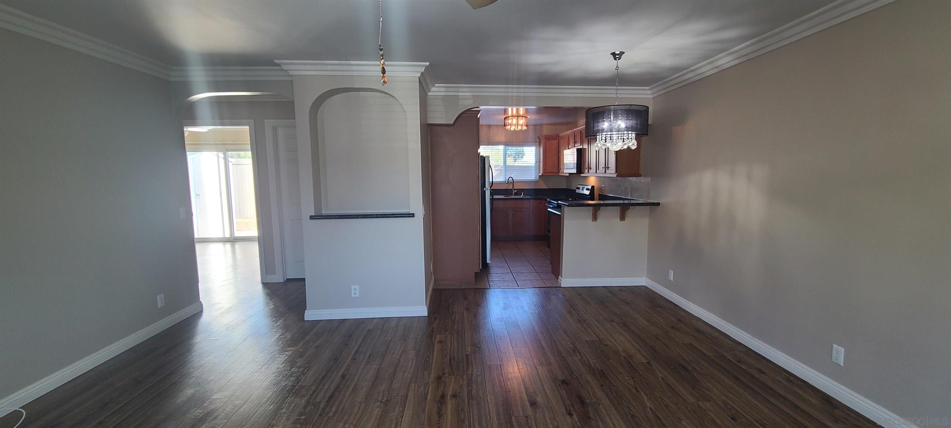 Detail Gallery Image 7 of 29 For 13687  Paseo Cardiel  19, San Diego,  CA 92129 - 2 Beds | 1 Baths