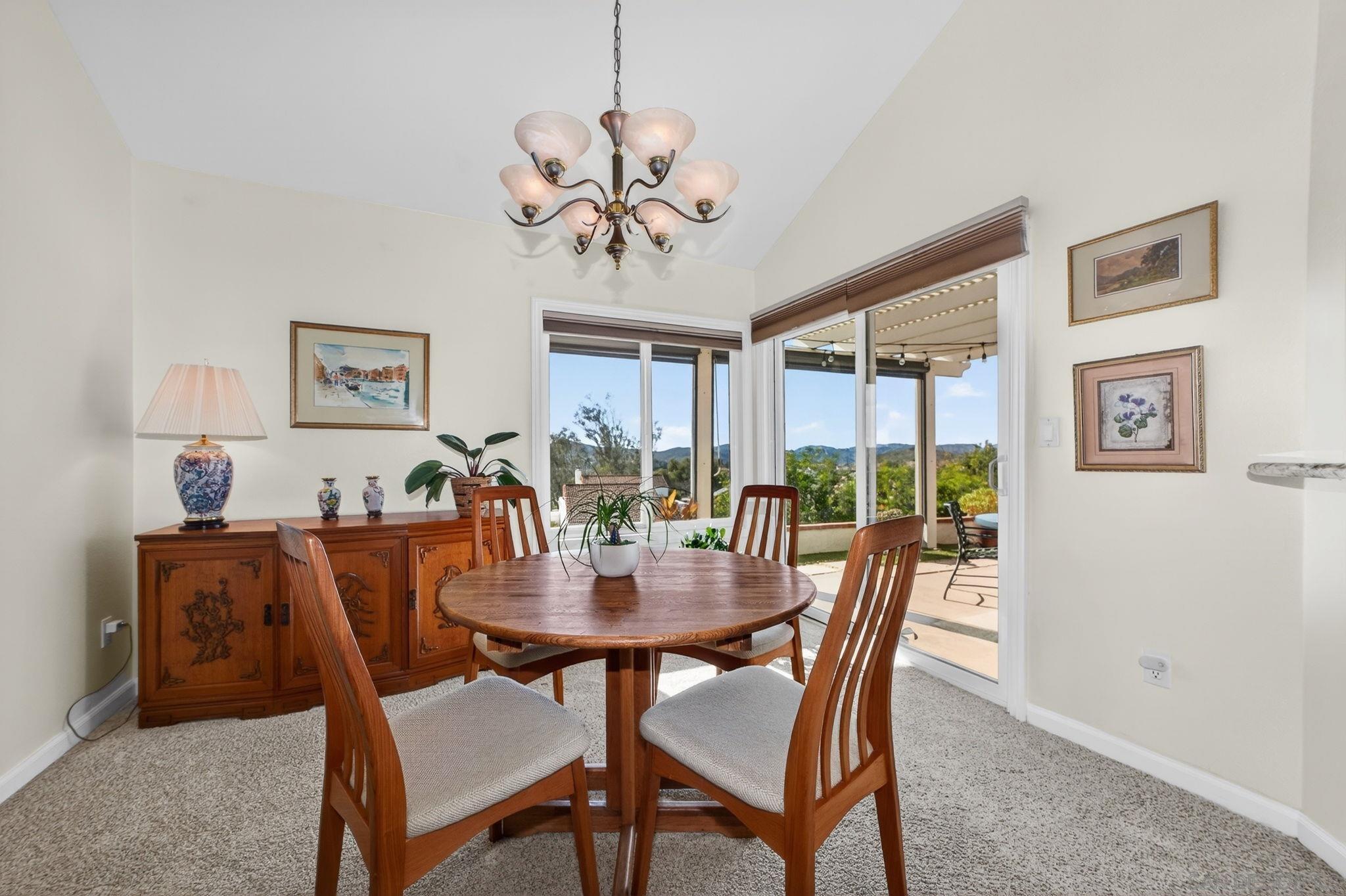 Detail Gallery Image 12 of 55 For 17668  Corte Sobrado, San Diego,  CA 92128 - 2 Beds | 2 Baths