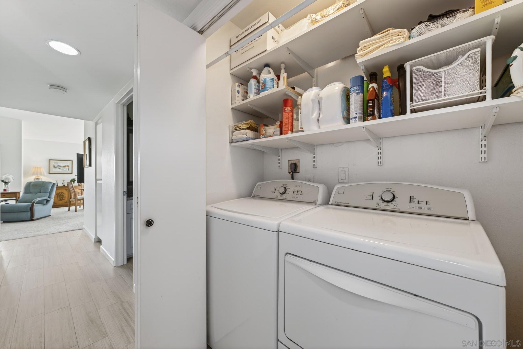 Detail Gallery Image 17 of 55 For 17668  Corte Sobrado, San Diego,  CA 92128 - 2 Beds | 2 Baths