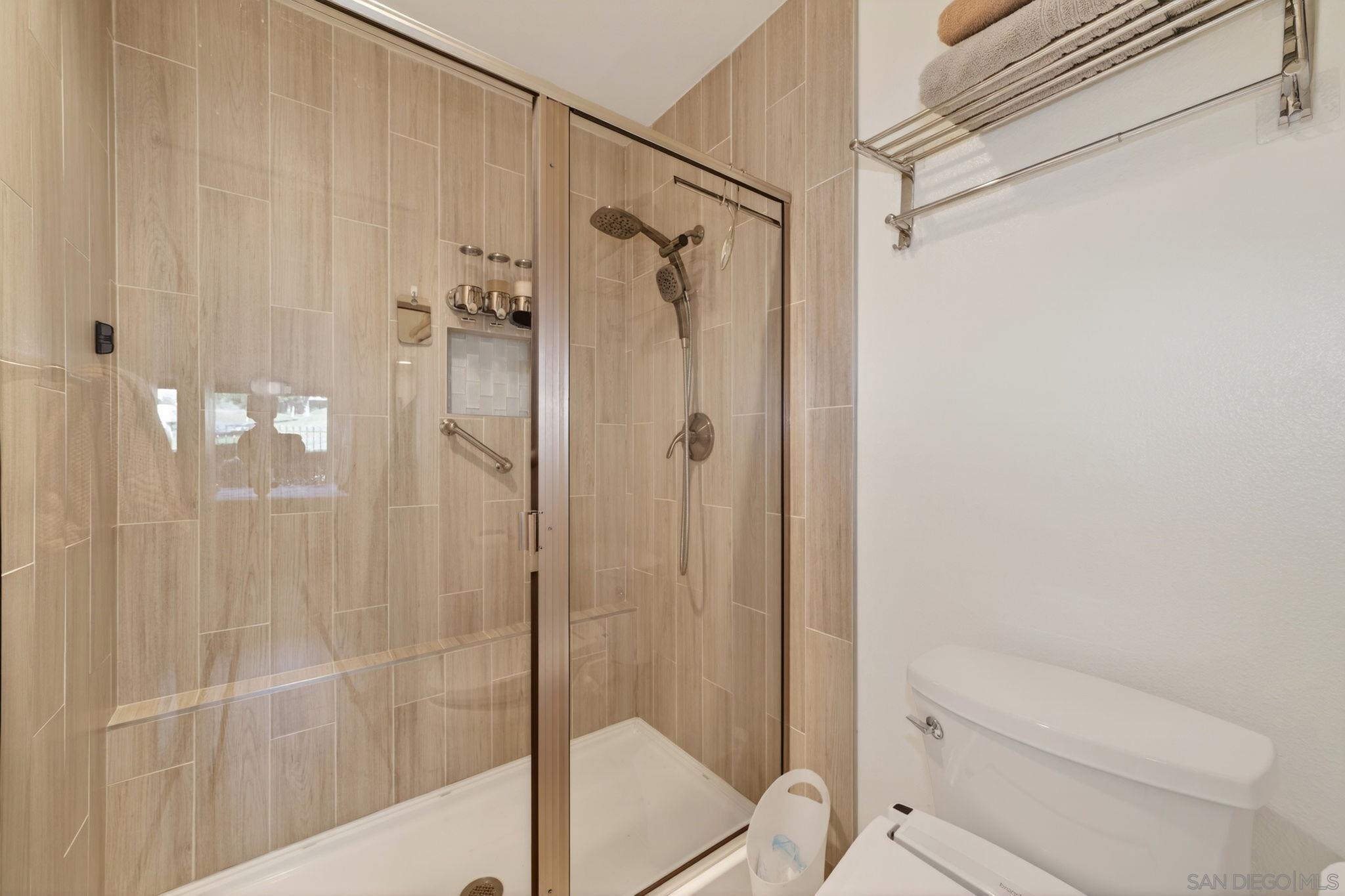 Detail Gallery Image 24 of 55 For 17668  Corte Sobrado, San Diego,  CA 92128 - 2 Beds | 2 Baths