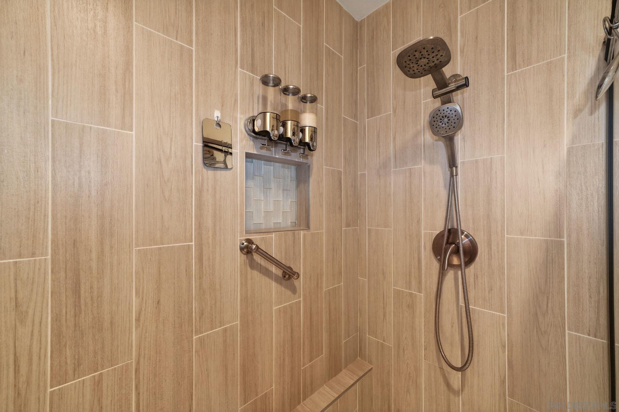 Detail Gallery Image 25 of 55 For 17668  Corte Sobrado, San Diego,  CA 92128 - 2 Beds | 2 Baths