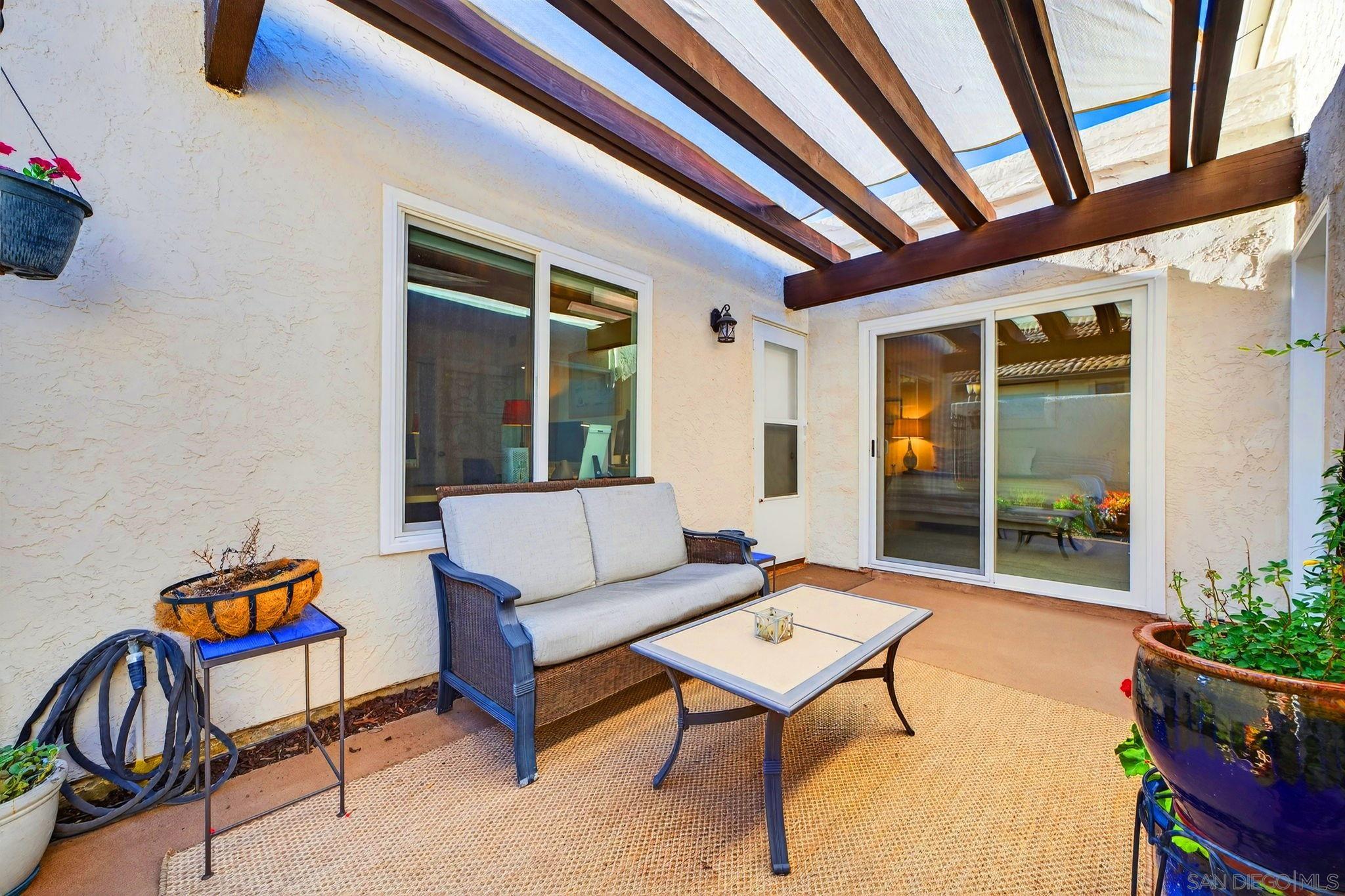 Detail Gallery Image 27 of 55 For 17668  Corte Sobrado, San Diego,  CA 92128 - 2 Beds | 2 Baths