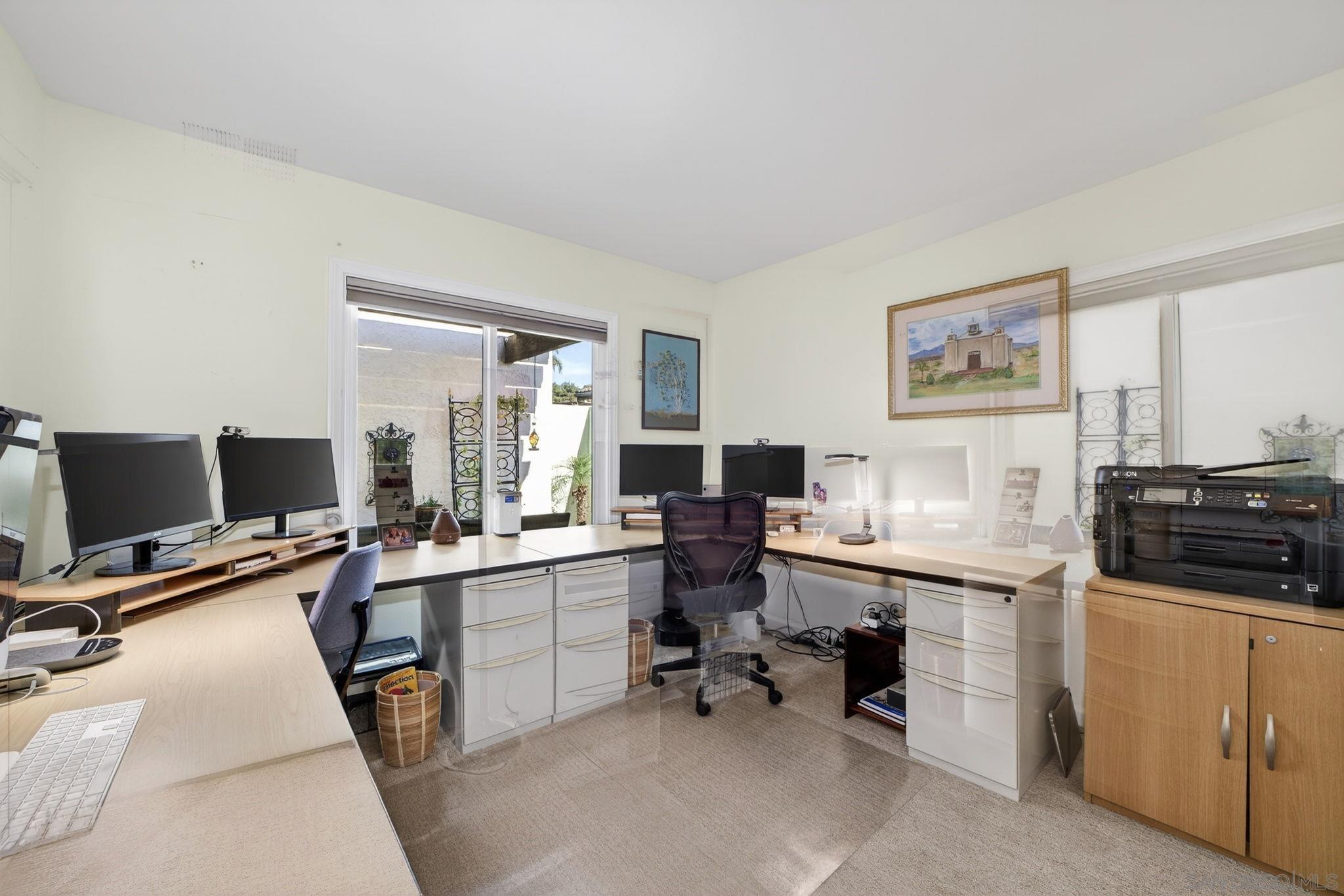 Detail Gallery Image 33 of 55 For 17668  Corte Sobrado, San Diego,  CA 92128 - 2 Beds | 2 Baths