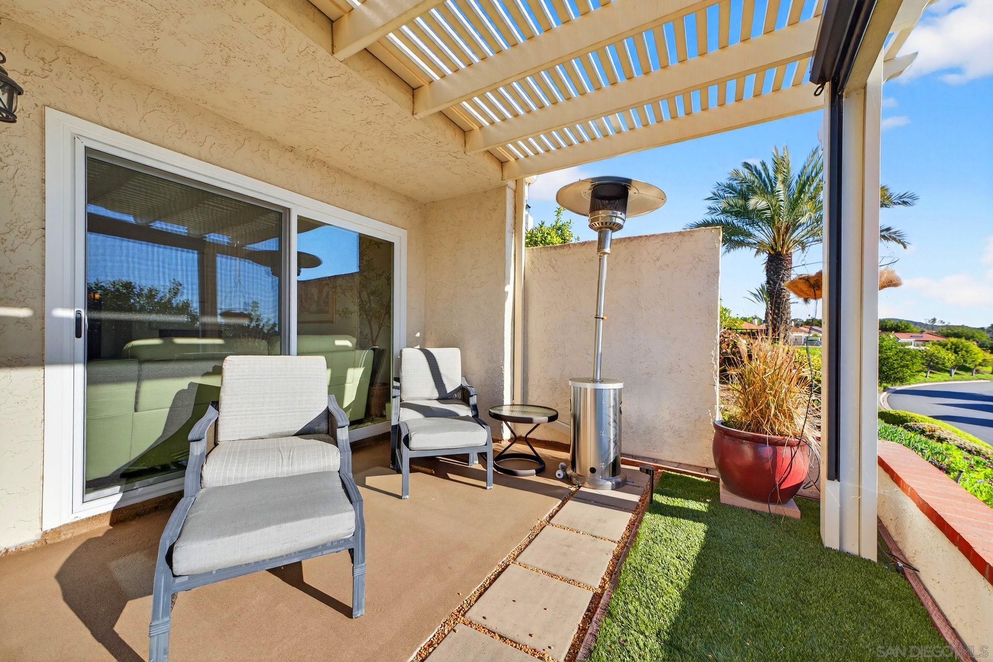 Detail Gallery Image 41 of 55 For 17668  Corte Sobrado, San Diego,  CA 92128 - 2 Beds | 2 Baths