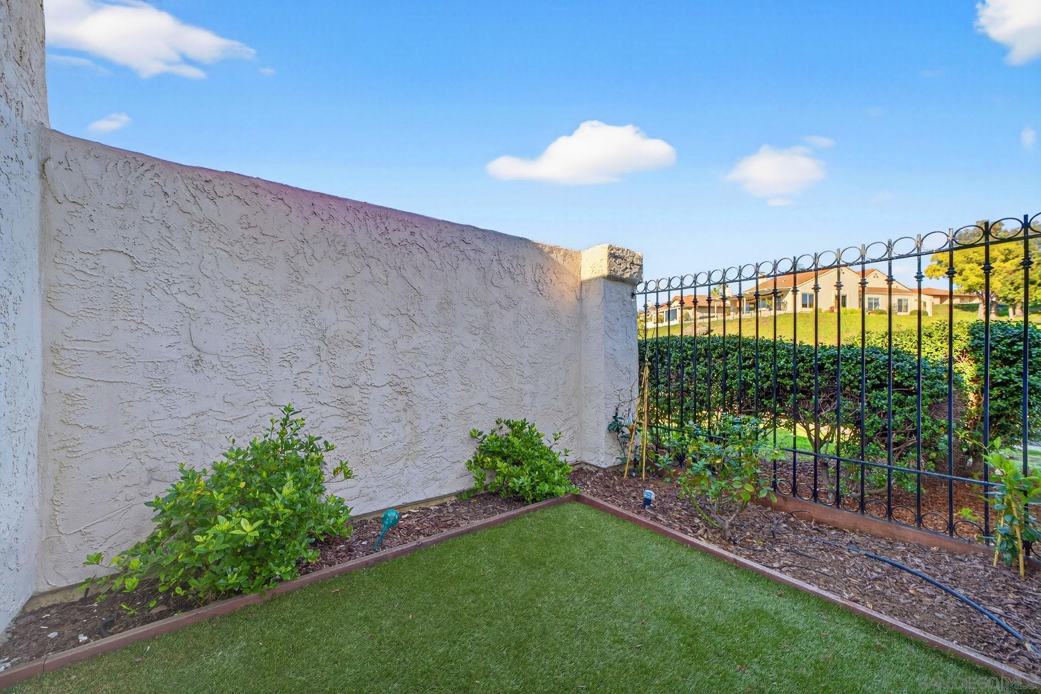 Detail Gallery Image 42 of 55 For 17668  Corte Sobrado, San Diego,  CA 92128 - 2 Beds | 2 Baths