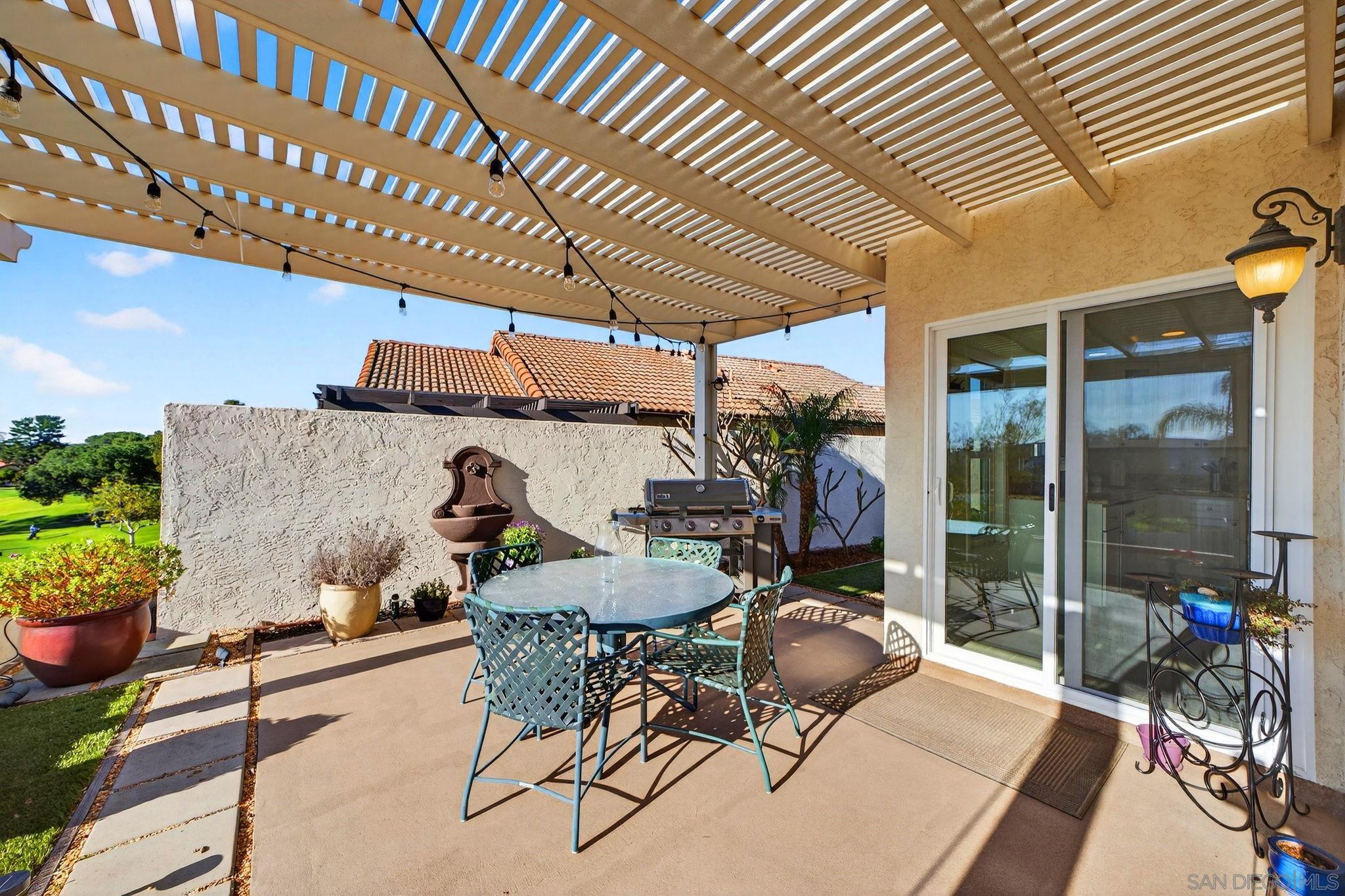 Detail Gallery Image 43 of 55 For 17668  Corte Sobrado, San Diego,  CA 92128 - 2 Beds | 2 Baths