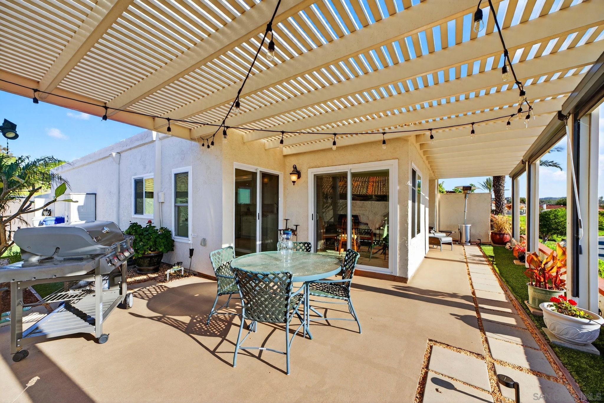 Detail Gallery Image 44 of 55 For 17668  Corte Sobrado, San Diego,  CA 92128 - 2 Beds | 2 Baths