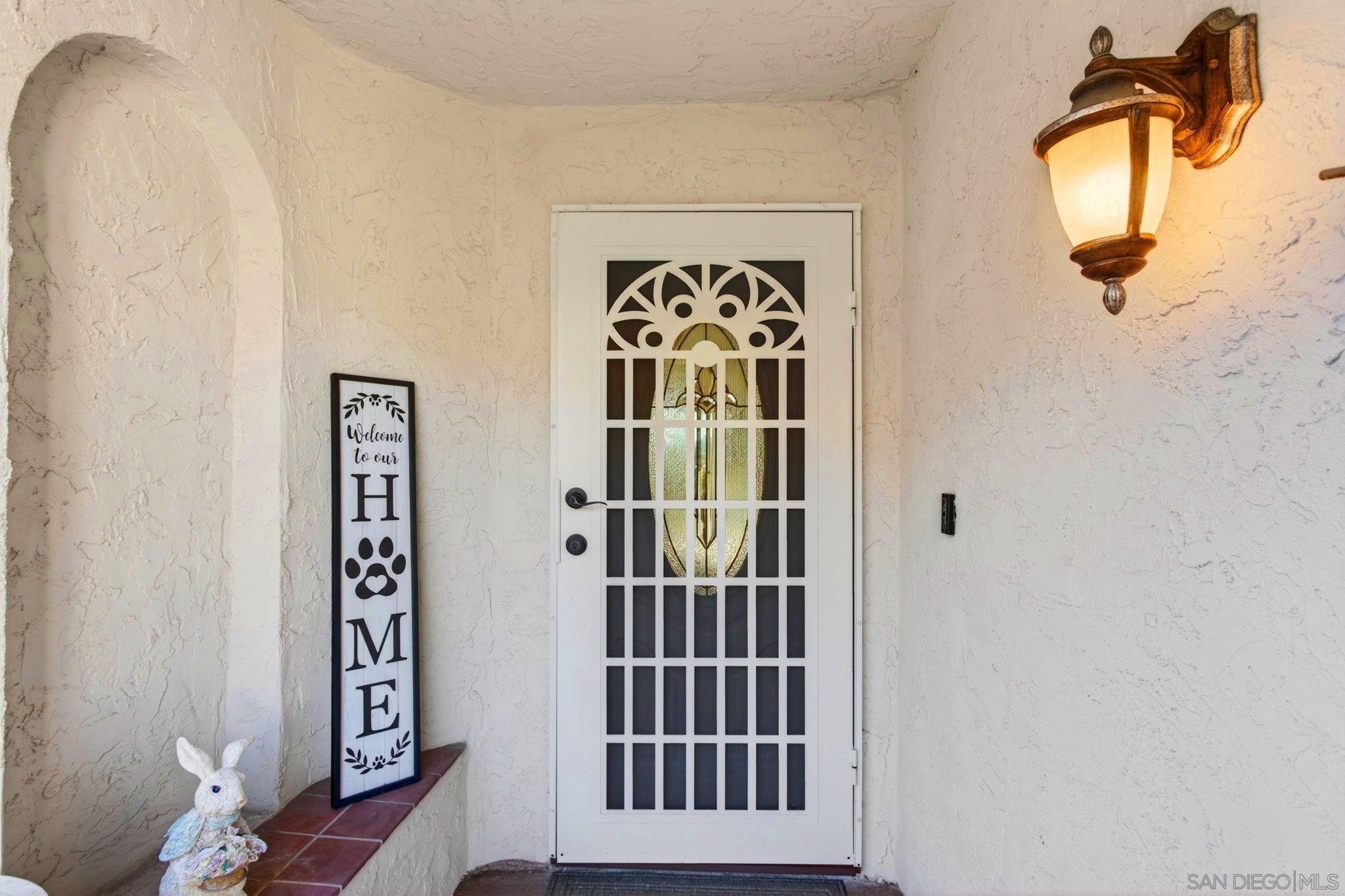 Detail Gallery Image 6 of 55 For 17668  Corte Sobrado, San Diego,  CA 92128 - 2 Beds | 2 Baths